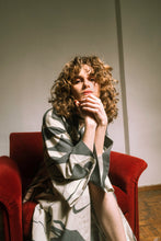 Kép betöltése a galériamegjelenítőbe: Linen Kimono Shaket