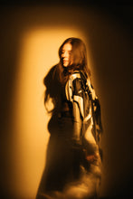 Cargar imagen en el visor de la galería, Black Salt Satin Longmono