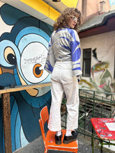 Kép betöltése a galériamegjelenítőbe: Saffron Blue Satin Kimono