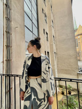 Kép betöltése a galériamegjelenítőbe: Linen Kimono Shaket