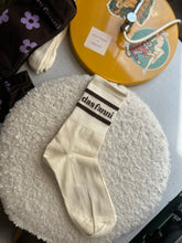 Kép betöltése a galériamegjelenítőbe: Cream Das Fanni Zokni