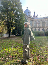 Cargar imagen en el visor de la galería, FLUFFY / Crop Kimo Puffer Jacket