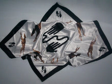 Kép betöltése a galériamegjelenítőbe: The Frakk Scarf