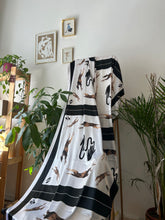 Kép betöltése a galériamegjelenítőbe: The Frakk Scarf