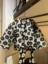 Load image into Gallery viewer, Daisy Jacquard Kimono