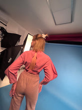 Kép betöltése a galériamegjelenítőbe: Sassy Wavy Kimo Top