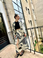 Kép betöltése a galériamegjelenítőbe: Linen Kimono Shaket