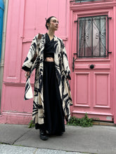 Cargar imagen en el visor de la galería, Paint It! Kimono