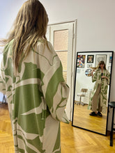 Kép betöltése a galériamegjelenítőbe: Linen Long Kimono