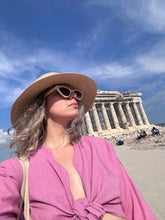 Kép betöltése a galériamegjelenítőbe: Sassy Wavy Kimo Top