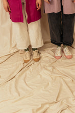 Kép betöltése a galériamegjelenítőbe: Wavy Rose