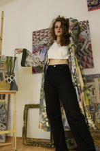 Kép betöltése a galériamegjelenítőbe: Marosi Panni / Plant Leo Face Kimono