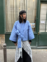 Cargar imagen en el visor de la galería, FLUFFY / Crop Kimo Puffer Jacket
