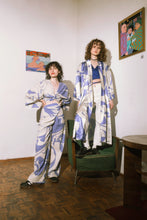 Load image into Gallery viewer, Saffran Satin Kimono
