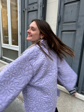 Cargar imagen en el visor de la galería, FLUFFY / Crop Kimo Puffer Jacket
