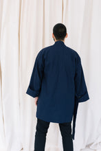 Kép betöltése a galériamegjelenítőbe: Deep Ocean Blue Kimono
